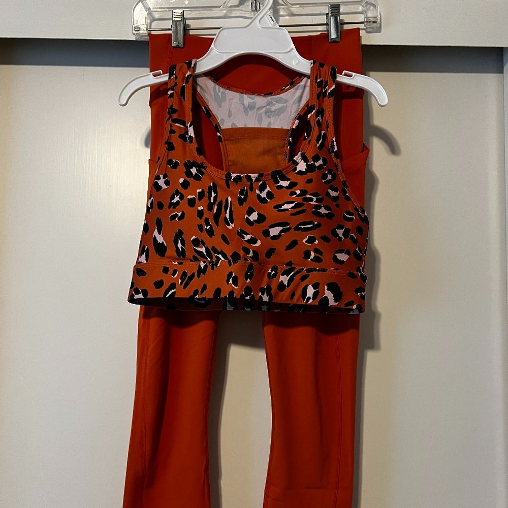 Fabletics small On-the-Go bra & Oasis PureLuxe 7/8 legging burnt ochre